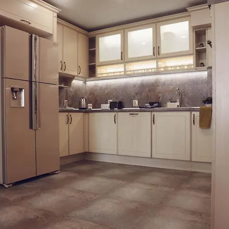 With Free Parking By Apartmax * ヴァルナ