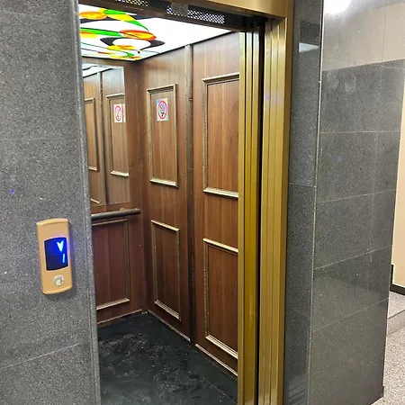 アパート With Free Parking By Apartmax