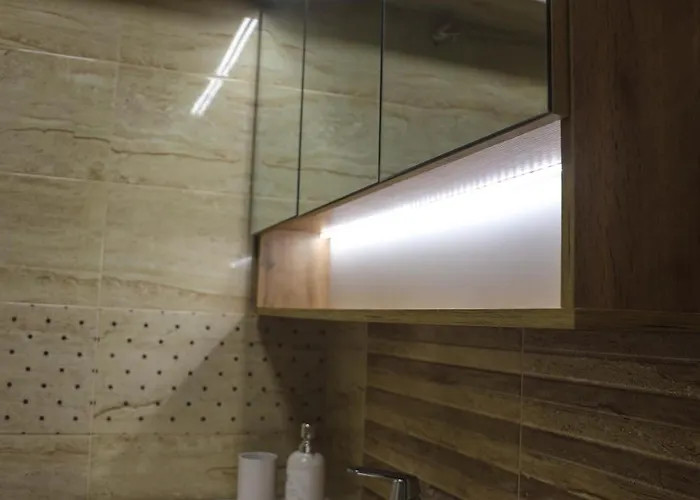 Apartament With Free Parking By Apartmax