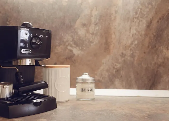 With Free Parking By Apartmax * Warna