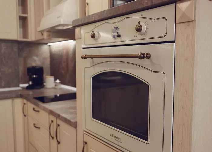 With Free Parking By Apartmax * Warna