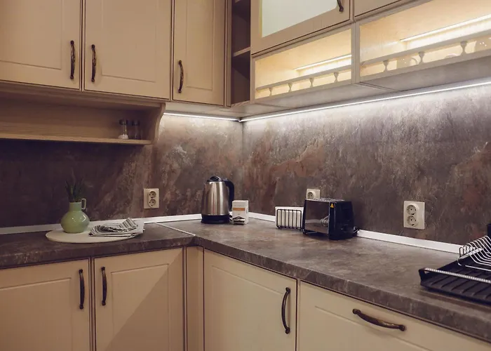 With Free Parking By Apartmax Warna