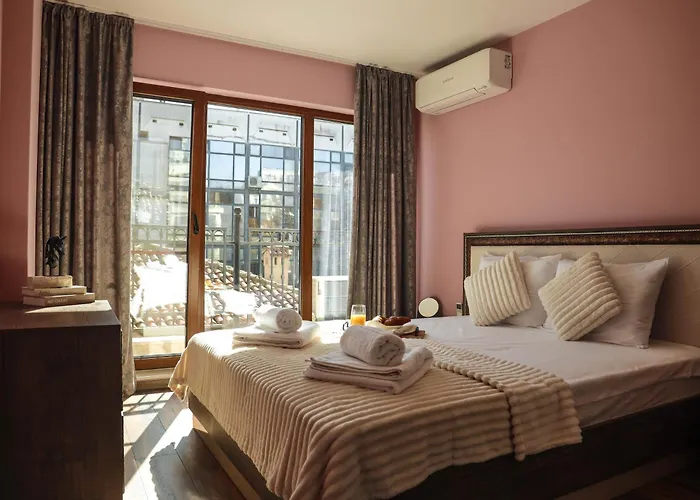 Apartament With Free Parking By Apartmax *