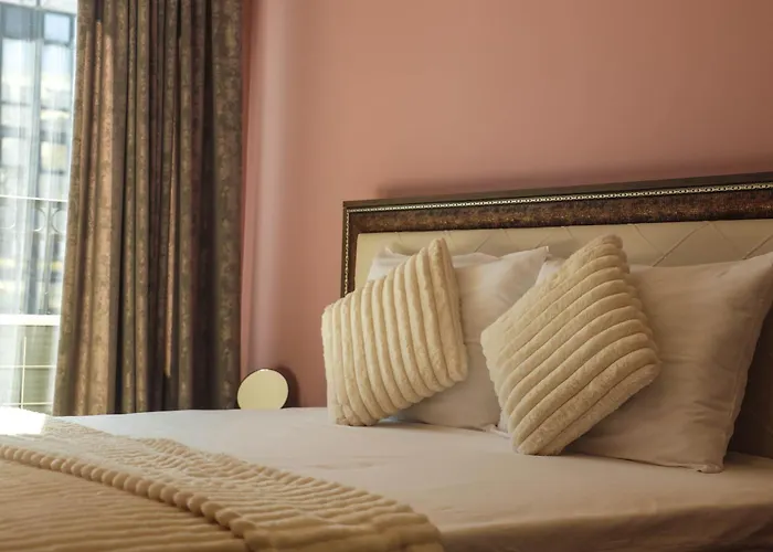 Apartament With Free Parking By Apartmax