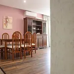 With Free Parking By Apartmax *