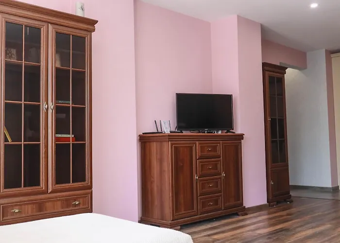 With Free Parking By Apartmax Apartment