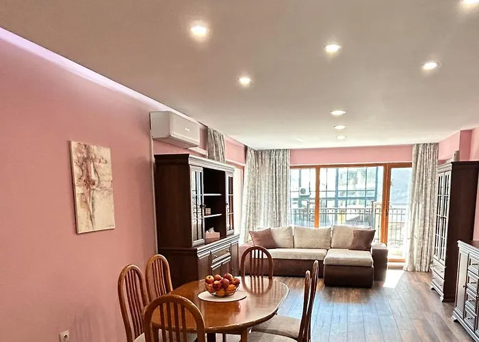 With Free Parking By Apartmax * Varna